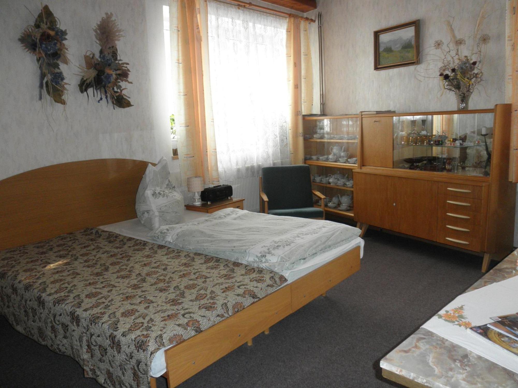 Pension U Kaktusu KLV Exterior foto
