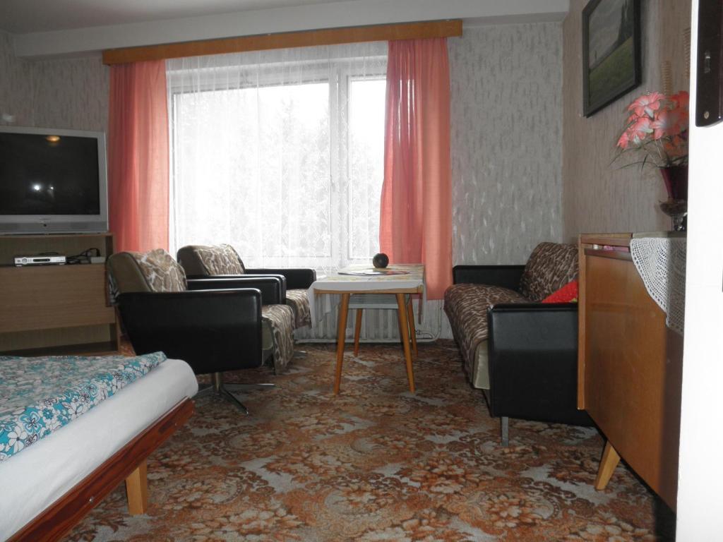 Pension U Kaktusu KLV Exterior foto